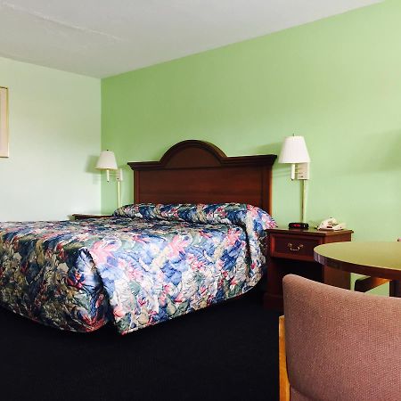 Relax Inn Folkston エクステリア 写真