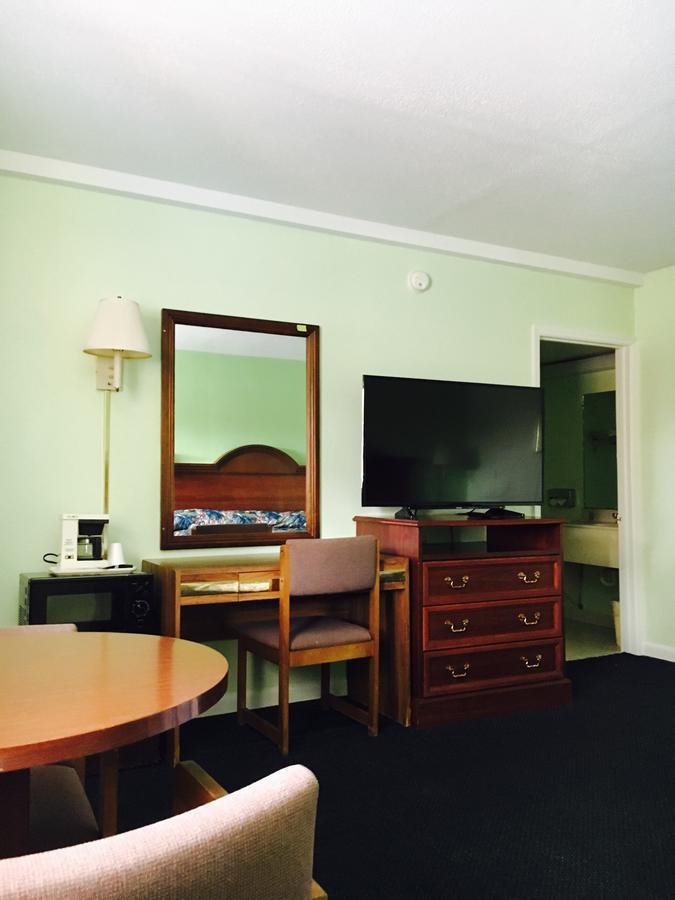 Relax Inn Folkston エクステリア 写真