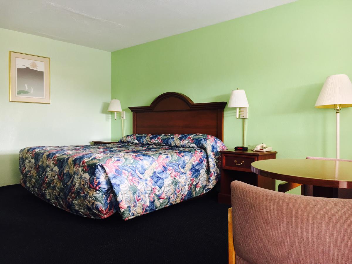 Relax Inn Folkston エクステリア 写真